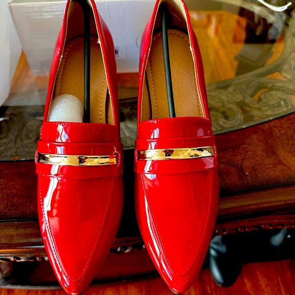 Red shiny shoes. So beautiful size 7 or 37 cm - Picture 1 of 5
